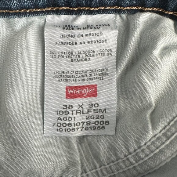 Wrangler Premium Quality Straight Fit Mens Jeans Size 38x30 Blue Denim Blend - Picture 3 of 7